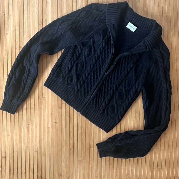 Aritzia Sunday Best Zip-up Sweater - Picture 4 of 4